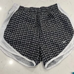 Nike short size xs good condition